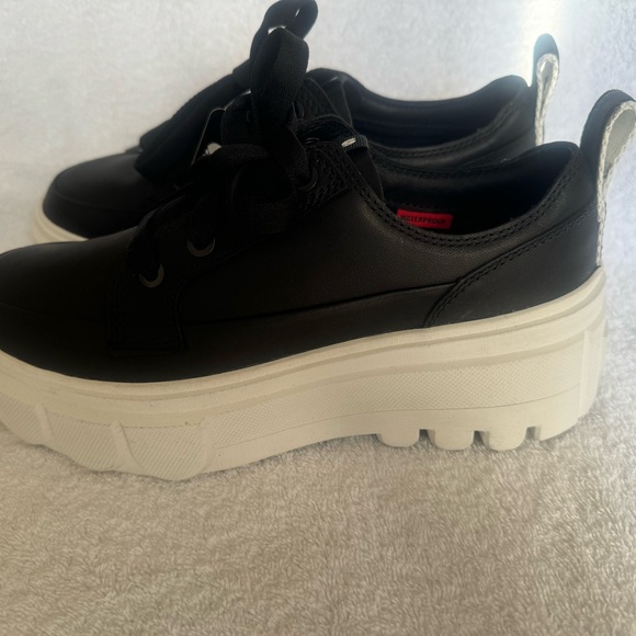 Sorel Caribou waterproof sneaker - Picture 3 of 7